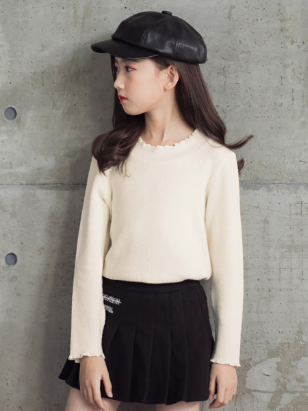 Laste vabaaja pluus neljas värvitoonis