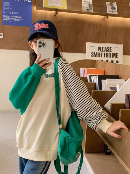 Casual παιδική μπλούζα με στάμπα