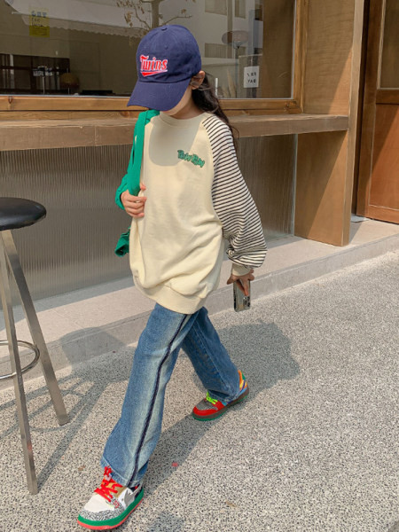 Casual παιδική μπλούζα με στάμπα