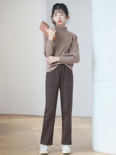 Καθαρή μπλούζα για κορίτσια