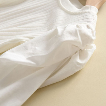 Модерна блуза за момичета с овално деколте и буфан ръкави