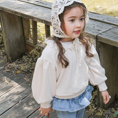 Παιδική μοντέρνα μπλούζα με δαντέλα