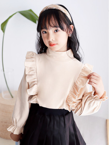 Μοντέρνα μπλουζάκι με γιακά πόλο για κορίτσια