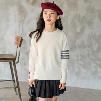 Νέο μοντέλο μπλούζα για κορίτσια με οβάλ λαιμόκοψη και μακρύ μανίκι