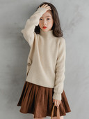 Μοντέρνο παιδικό πουλόβερ με ψηλό γιακά πόλο