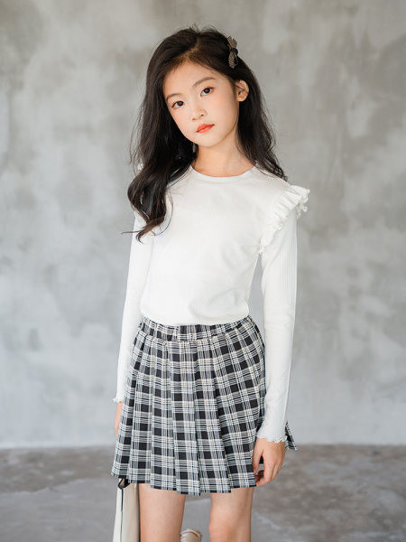 Laste vabaaja pikkade varrukatega pluus