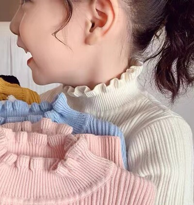 Bluză pentru copii cu guler înalt pentru fete