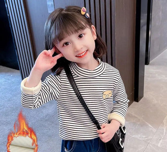 Casual παιδική μπλούζα με ριγέ πόλο γιακά