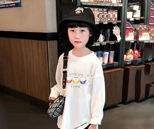 Aplikatsiooniga vabaaja pluus tüdrukutele