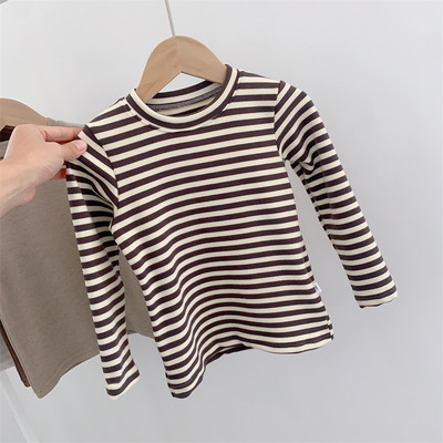 Ovaalse kaelusega ja pikkade varrukatega vabaaja lastepluus