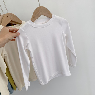 Μονόχρωμη παιδική μπλούζα με στρογγυλή λαιμόκοψη