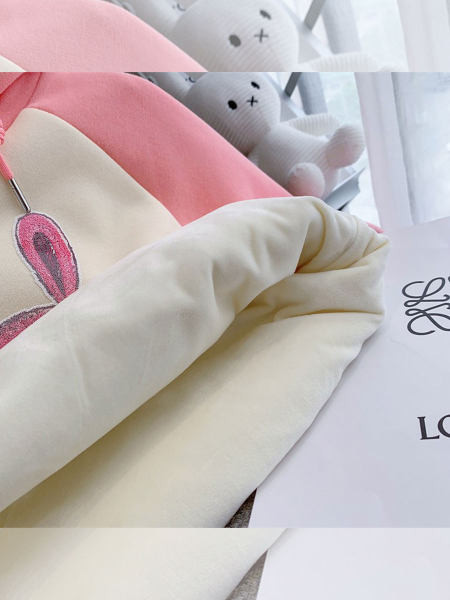 Lihtne laste kapuutsiga pluus tüdrukutele