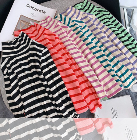 Παιδική ριγέ μπλούζα με ψηλό γιακά πόλο για κορίτσια