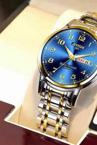 Hõbedase ja kuldse värviga naiste käekell