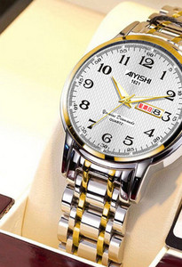 Hõbedase ja kuldse värviga naiste käekell