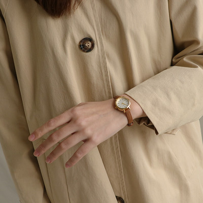 Γυναικείο ρολόι - με στρογγυλό σχήμα