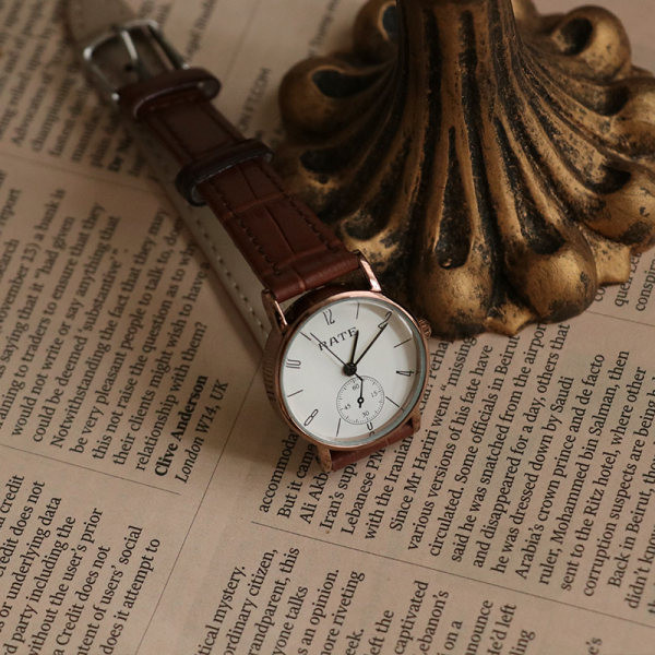 Ženski sat - sa kožnim remenom