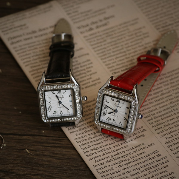 Dekoratiivkividega naiste käekell - musta ja punast värvi