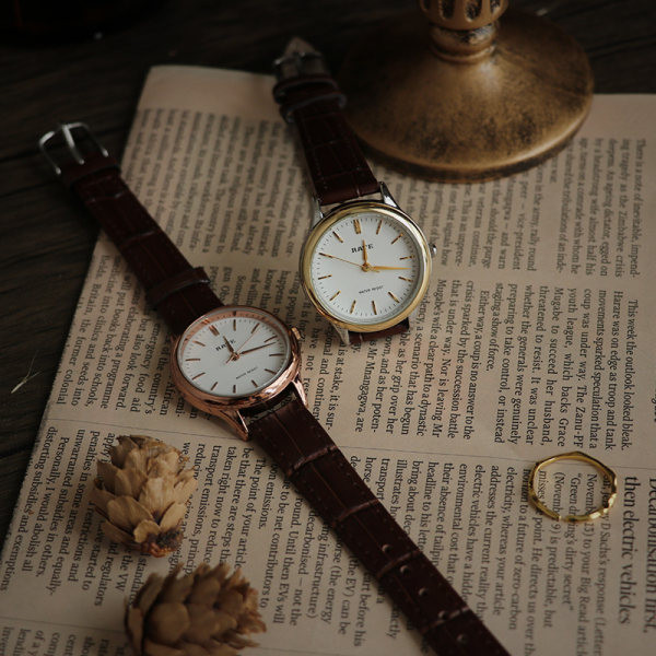 Ženski sat - okruglog oblika