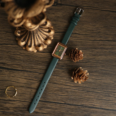 Casual γυναικείο ρολόι με δερμάτινο λουράκι