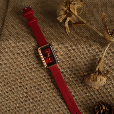 Casual γυναικείο ρολόι με δερμάτινο λουράκι