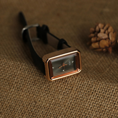 Casual γυναικείο ρολόι με δερμάτινο λουράκι