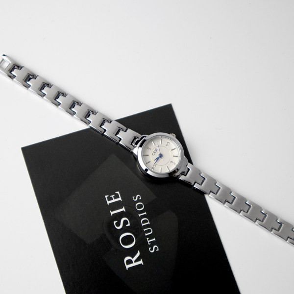 Ceas de dama - de culoare argintie