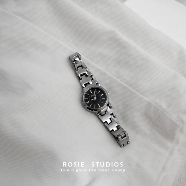 Ceas de dama - de culoare argintie