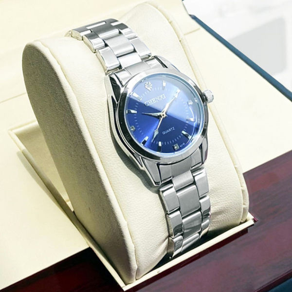 Hõbedast värvi naiste käekell