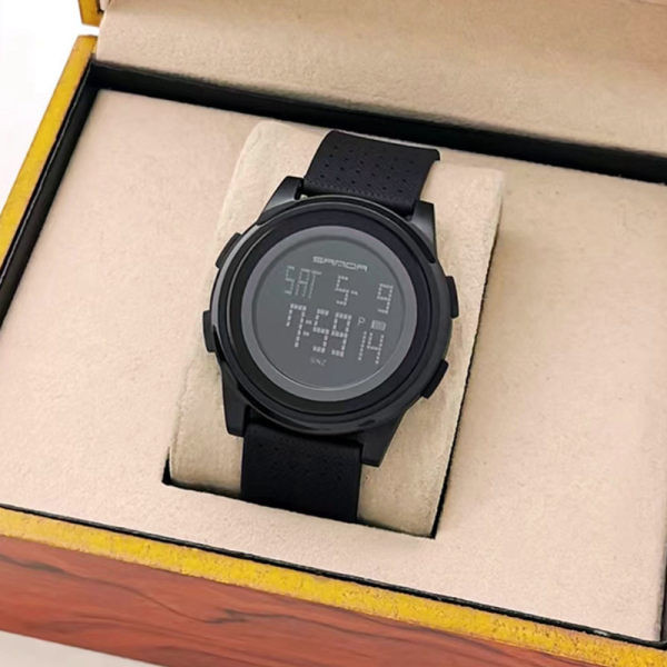 Naiste elektrooniline käekell musta värvi