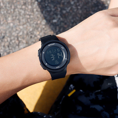 Ümmarguse kujuga veekindel käekell