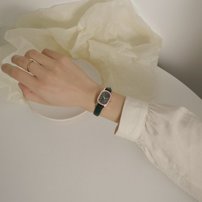 Ceas de dama cu curea din piele - in trei culori