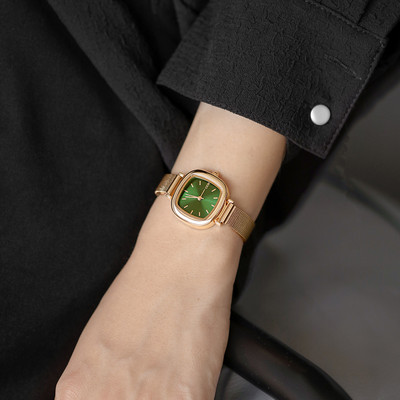 Elegantne naiste käekell – ruudu kujuga