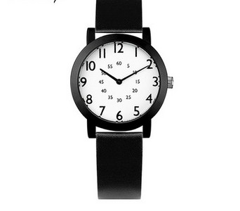 Ceas de dama modern - cu forma rotunda