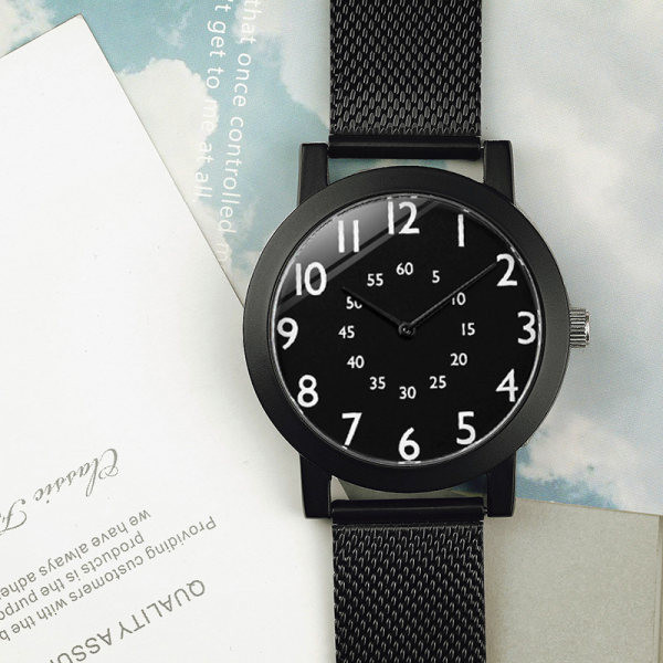 Ceas de dama modern - cu forma rotunda