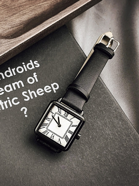 Ceas la modă mai multe modele pentru femei