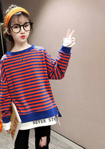 Tüdrukute vabaaja pikkade varrukatega triibuline pluus