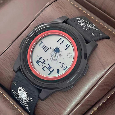 Γυναικείο αδιάβροχο ηλεκτρονικό ρολόι με λουράκι σιλικόνης