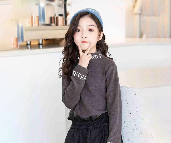 Παιδική μπλούζα με επιγραφή