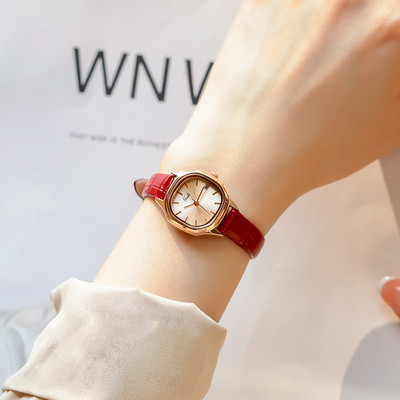 Casual ρολόι με λουράκι από οικολογικό δέρμα για γυναίκες