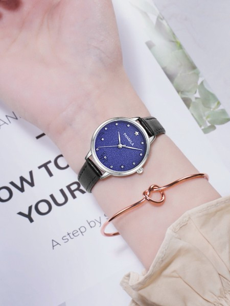 Ümara kujuga naiste käekell - erinevates värvides