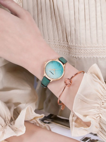 Ümara kujuga naiste käekell - erinevates värvides