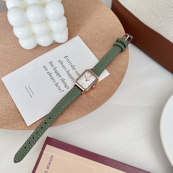 Moodne naiste käekell – erinevates värvides