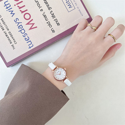 Νέο μοντέλο γυναικείο ρολόι με δερμάτινο λουράκι - πολλά χρώματα