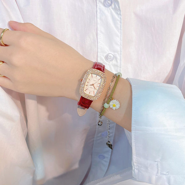 Moodne naiste käekell kividega - kolme värvi