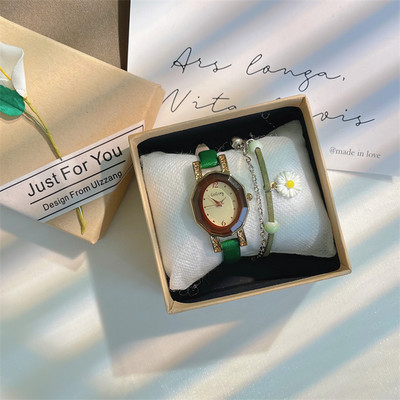 Naiste vabaaja käekell – ökonahast rihmaga