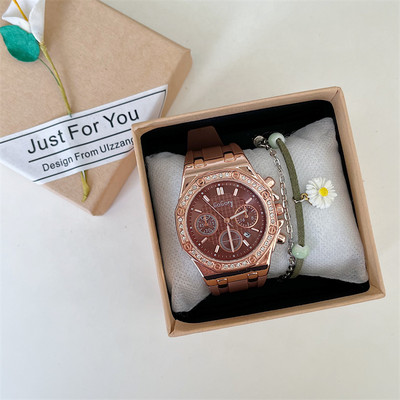 Μοντέρνο γυναικείο ρολόι με λουράκι σιλικόνης