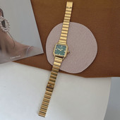 Naiste kulla ja hõbeda värvi käekell