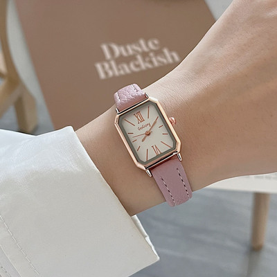 Ceas casual de dama de culoare inchisa si deschisa