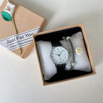 Γυναικείο ρολόι με δερμάτινο λουράκι